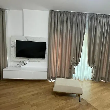 Fred Apartman