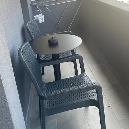 Fred Apartman *